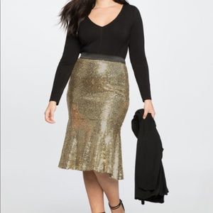 Trumpet gold sequined skirt
